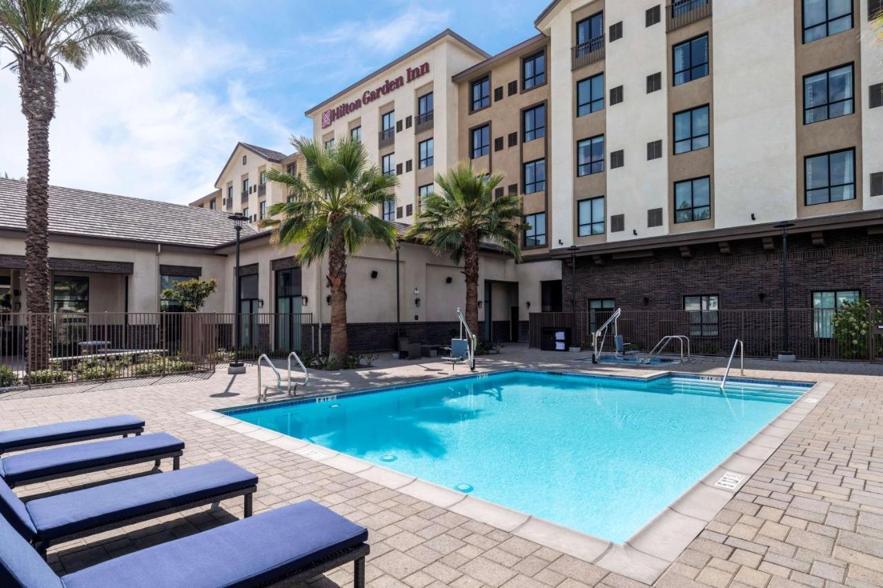 Hilton Garden Inn Pomona, Ca Eksteriør bilde